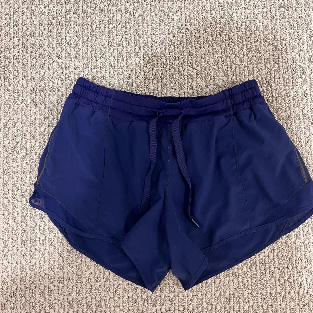 Lululemon hotty hot shorts 8 tall
